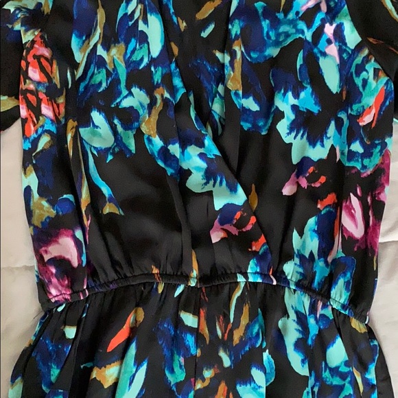 DesignLab multi-color romper - Picture 6 of 6